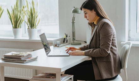 Best Ladies Office Chair: Stylish, Ergonomic, and Comfortable Choices